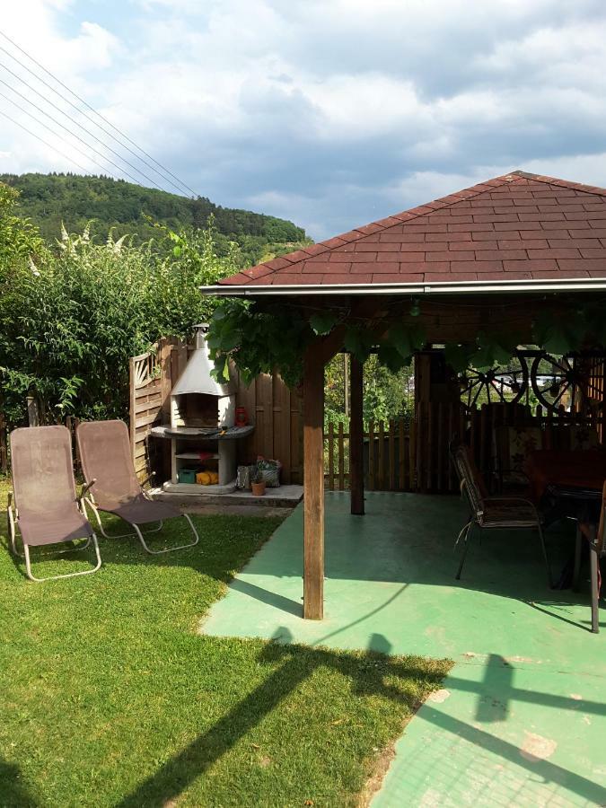 Die Ferienwohnung Lindenhof Zell an der Mosel Ngoại thất bức ảnh